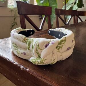 Lele Sadoughi - Floral Knotted Headband